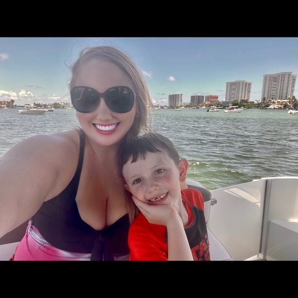 Meet your Posher, Caroline - Picture 8 of 11